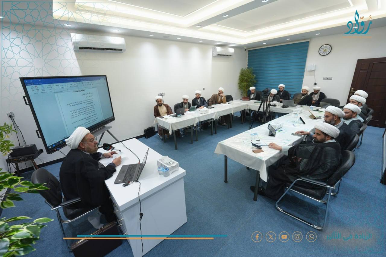 الشيخ الدكتور علي شكري يقدّم دورة الإلقاء المنبري لرواد التبليغ الديني