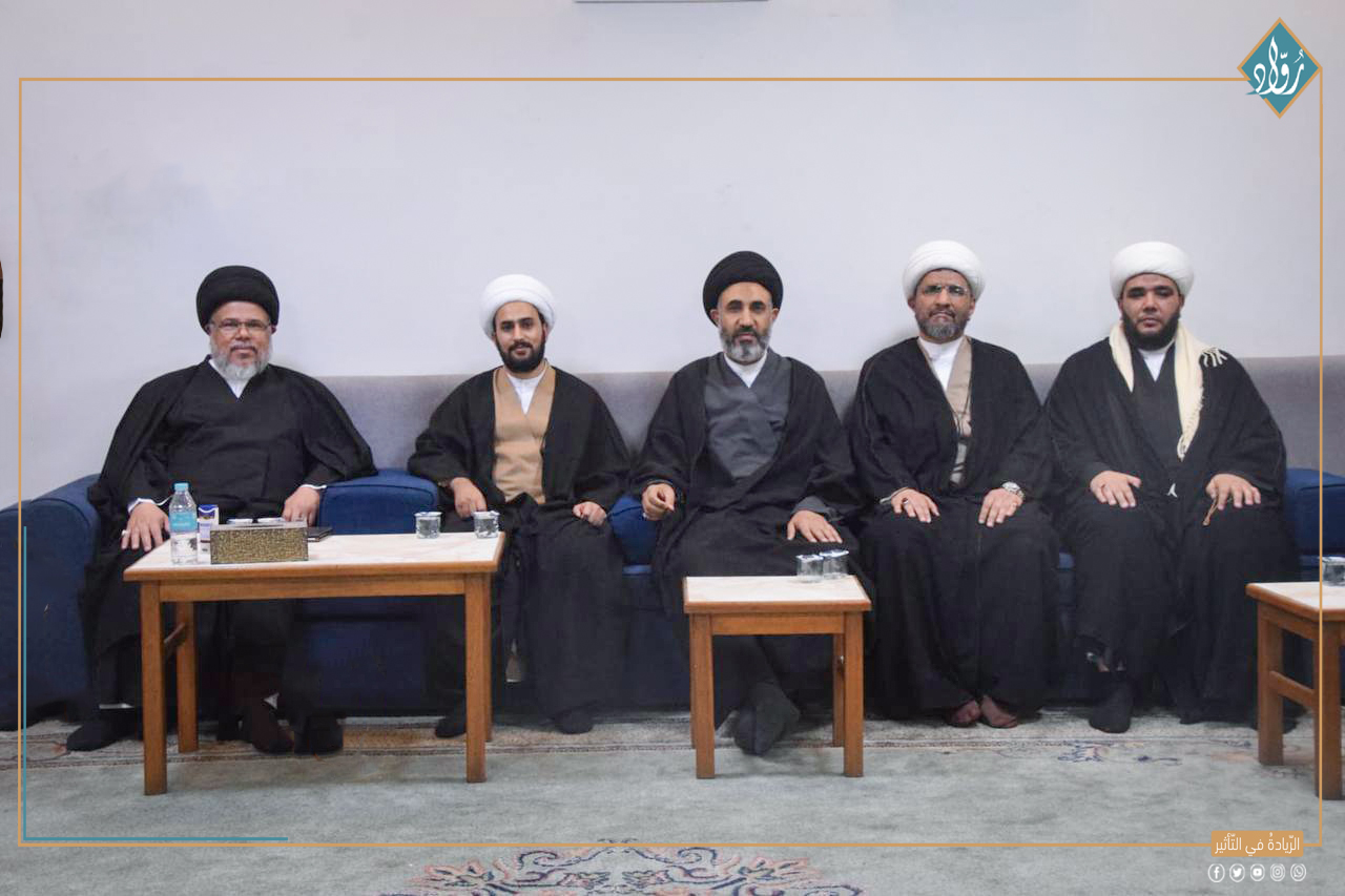 مدير مؤسسة رواد يزور نجل وكيل المرجعية الدينية في جامع الأبلة بالبصرة