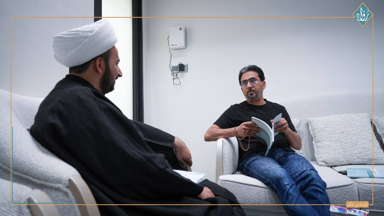 الإعلامي ثائر جياد الحسناوي في ضيافة مؤسسة رواد
