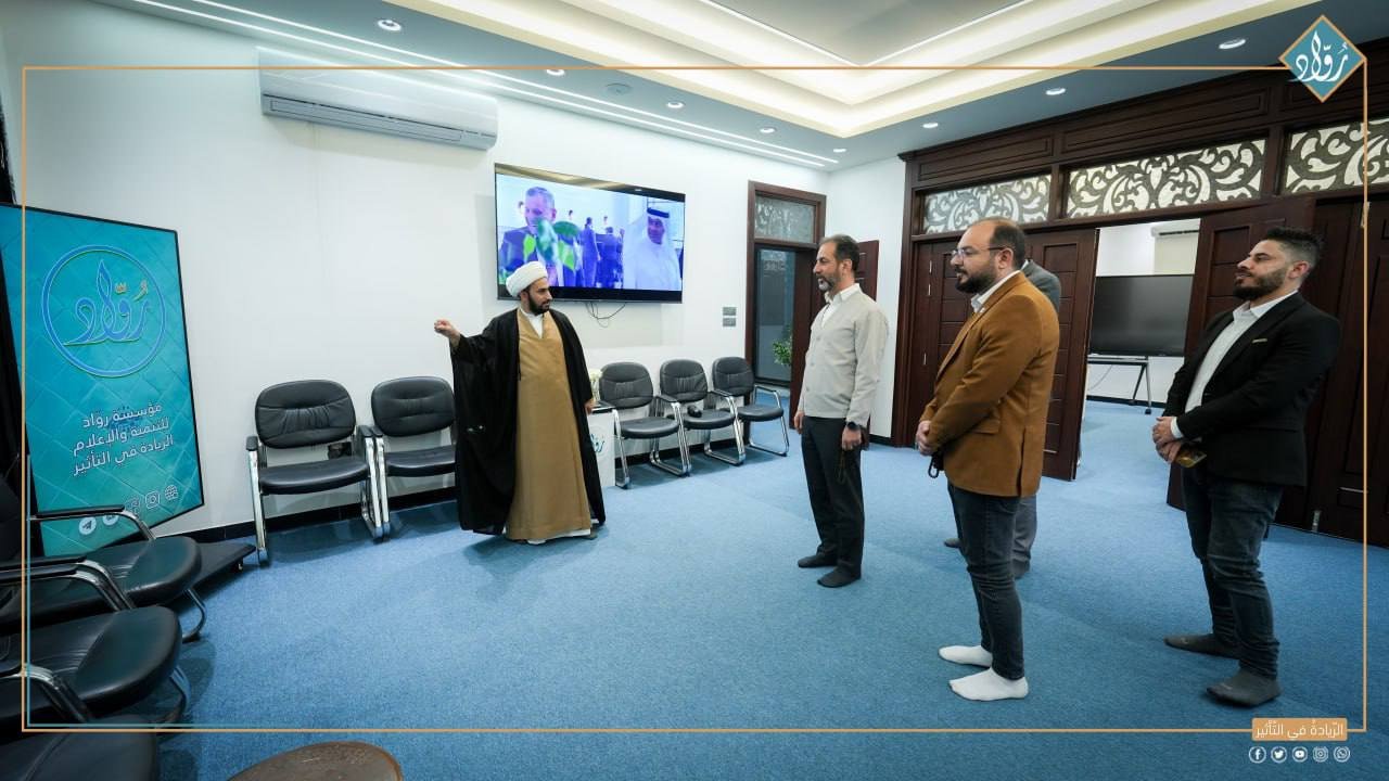 رئيس مركز رواق بغداد يشيد بجهود مؤسسة رواد للتنمية والإعلام